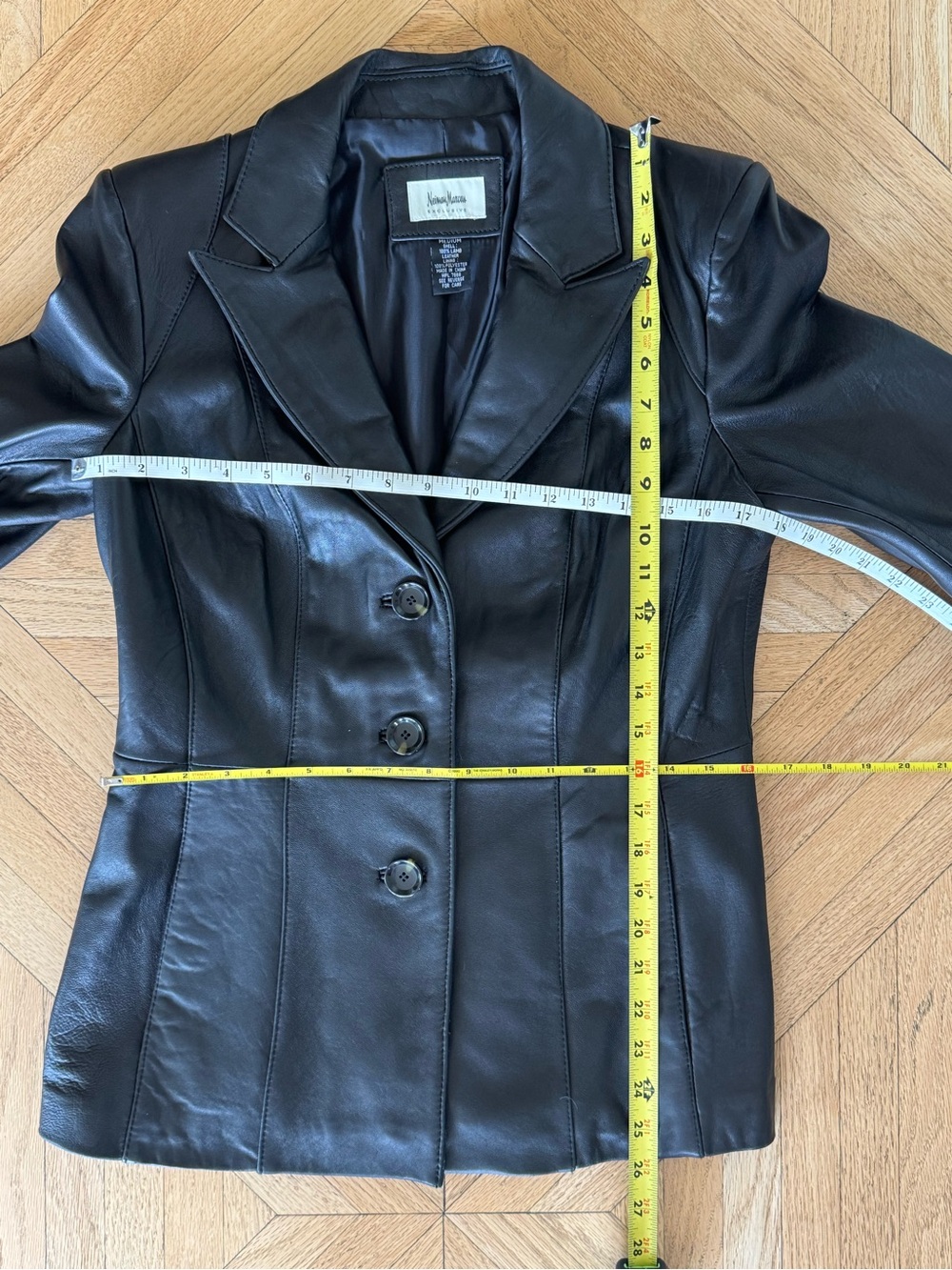 Neiman Marcus Exclusive Lamb Leather Blazer Jacket - Picture 8 of 9